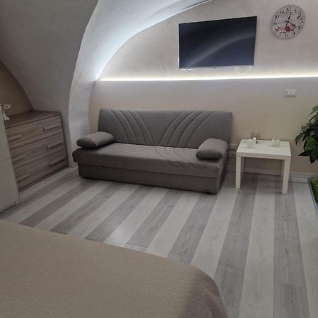 カターニア Il Cortiletto Verdeヴィラ エクステリア 写真
